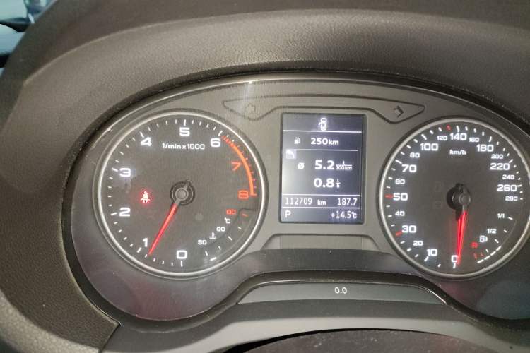 Used Audi A3 2014 Limousine 35 TFSI Automatic Comfort Model Instrument Cluster