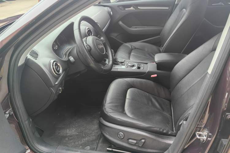 Used Audi A3 2014 Limousine 35 TFSI Automatic Fashion Model Interior 1