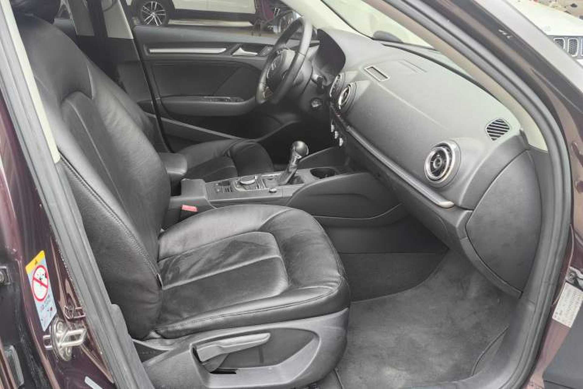 Used Audi A3 2014 Limousine 35 TFSI Automatic Fashion Model Interior 3