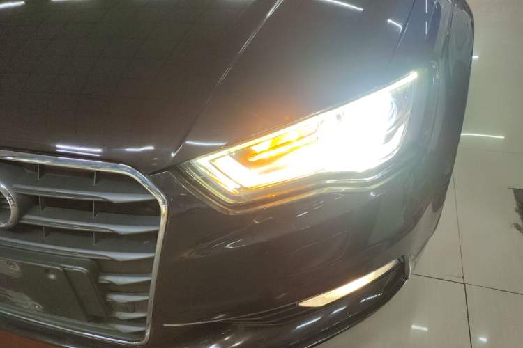 Used Audi A3 2014 Limousine 35 TFSI Automatic Comfort Model Left Front Headlight