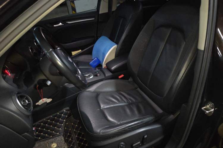 Used Audi A3 2014 Limousine 35 TFSI Automatic Comfort Model Left Front Seat