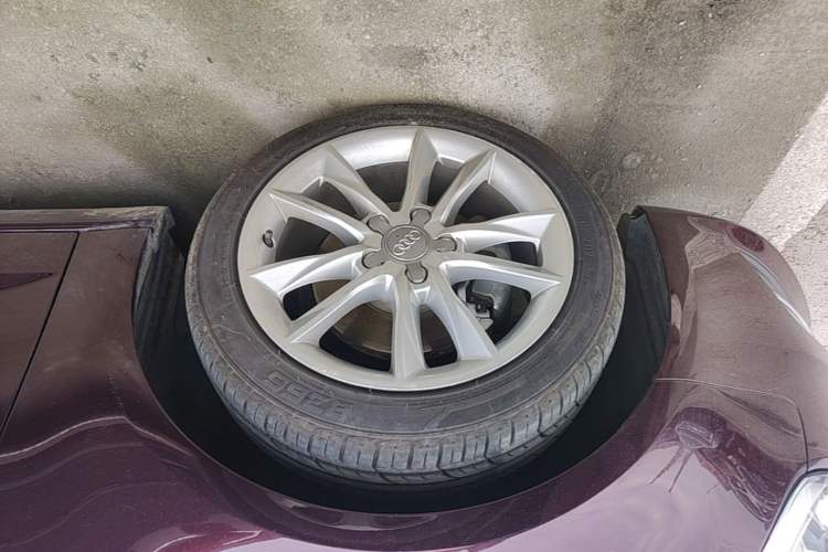 Used Audi A3 2014 Sportback 35 TFSI Automatic Comfort Model Left Front Wheel Hub