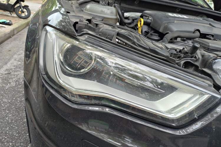 Used Audi A3 2014 Sportback 40 TFSI S line Comfort Model Right Front Headlight