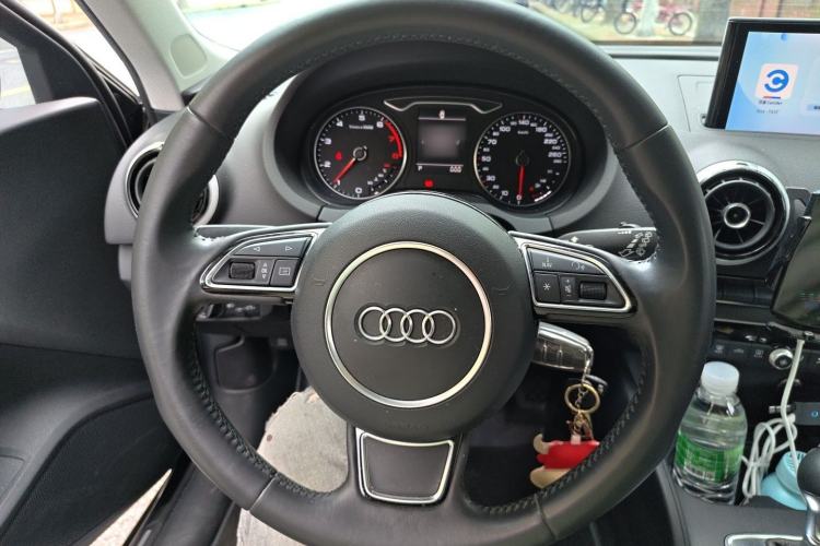 Used Audi A3 2014 Sportback 40 TFSI S line Comfort Model Steering Wheel
