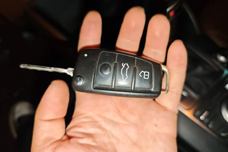 Used Audi A3 2014 Limousine 40 TFSI S line Comfort Model Vehicle Key