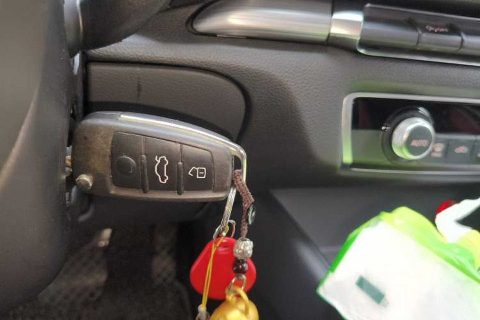 Used Audi A3 2014 Limousine 35 TFSI Automatic Comfort Model Vehicle Key