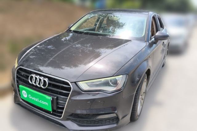 Used Audi A3 2014 Limousine 40 TFSI S line Comfort Model