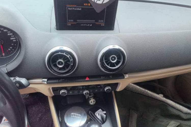 Used Audi A3 2014 Limousine 40 TFSI S line Comfort Model Audio And AC Panel