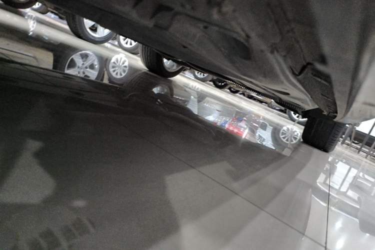 Used Audi A3 2014 Limousine 40 TFSI S line Comfort Model Chassis Front Left