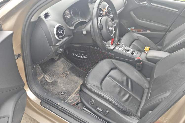 Used Audi A3 2014 Limousine 35 TFSI Automatic Comfort Model Driver Seat