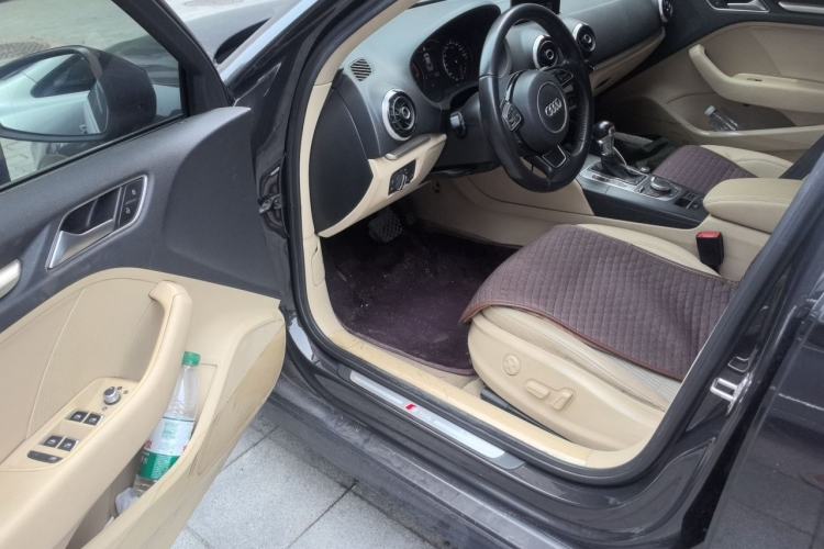 Used Audi A3 2014 Limousine 40 TFSI S line Comfort Model Driver Seat
