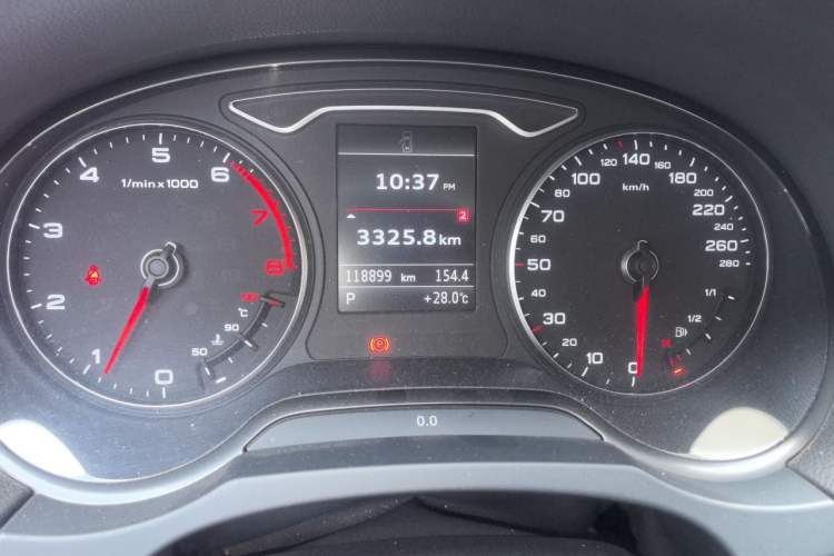 Used Audi A3 2014 Limousine 40 TFSI S line Comfort Model Odometer Close Up