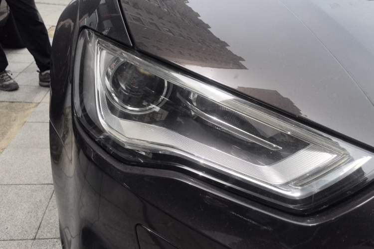 Used Audi A3 2014 Limousine 40 TFSI S line Comfort Model Right Front Headlight
