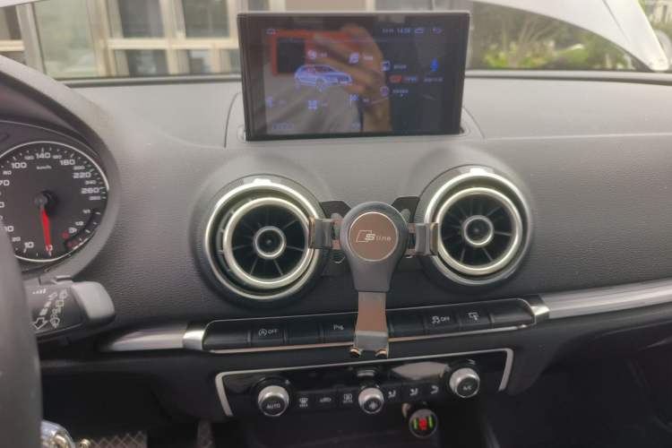 Used Audi A3 2014 Sportback 35 TFSI Automatic Comfort Model Audio And AC Panel