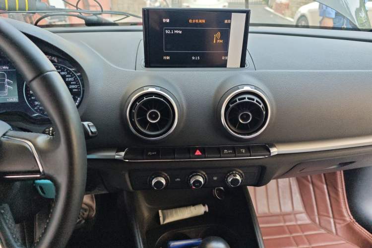 Used Audi A3 2014 Sportback 35 TFSI Automatic Ambition Edition Audio And AC Panel