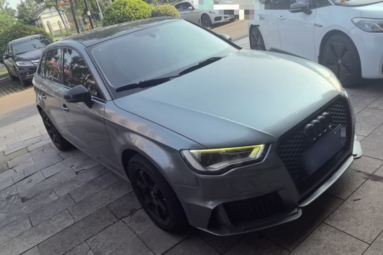 Used Audi A3 2014 Sportback 35 TFSI Automatic Comfort Model Front Right 45 Deg