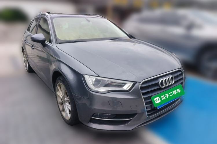 Used Audi A3 2014 Sportback 35 TFSI Automatic Comfort Model Front Right 45 Deg