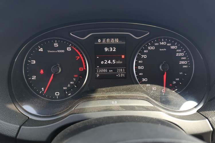 Used Audi A3 2014 Limousine 40 TFSI S line Comfort Model Instrument Cluster