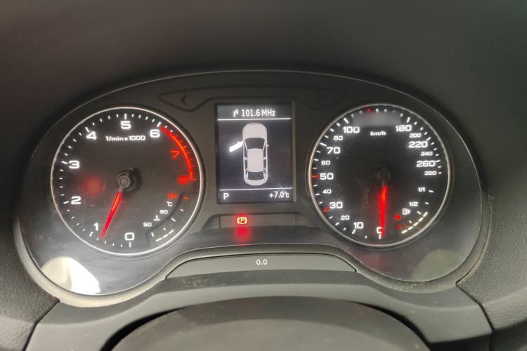 Used Audi A3 2014 Limousine 35 TFSI Automatic Comfort Model Instrument Cluster