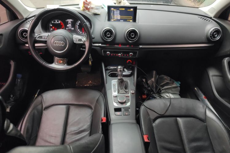 Used Audi A3 2014 Limousine 35 TFSI Automatic Comfort Model Interior 2