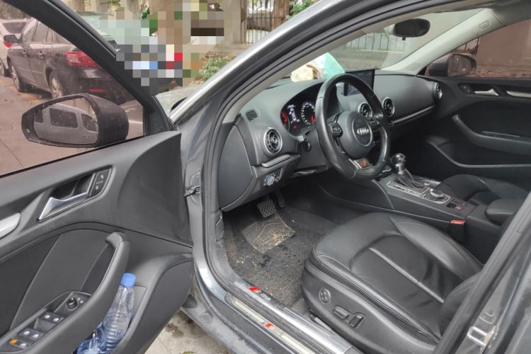 Used Audi A3 2014 Limousine 35 TFSI Automatic Comfort Model Interior 3