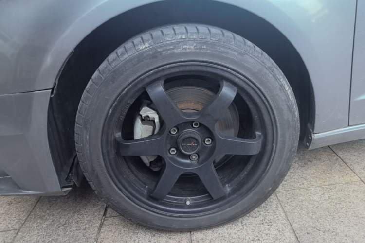 Used Audi A3 2014 Sportback 35 TFSI Automatic Comfort Model Left Front Wheel Hub