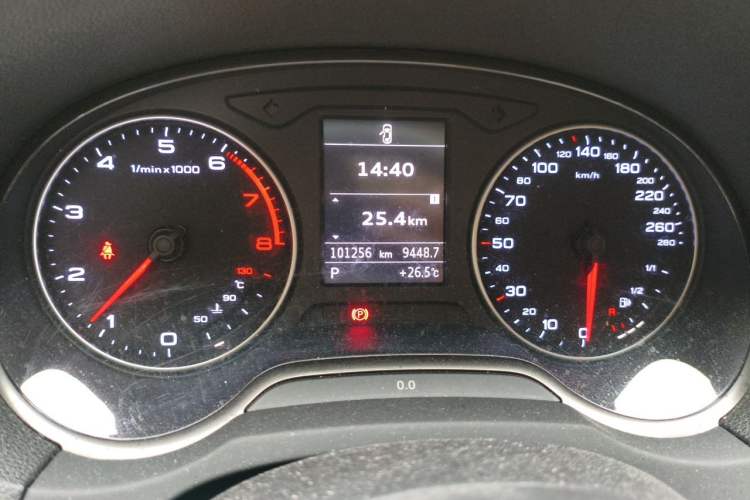 Used Audi A3 2014 Sportback 35 TFSI Automatic Comfort Model Odometer Close Up
