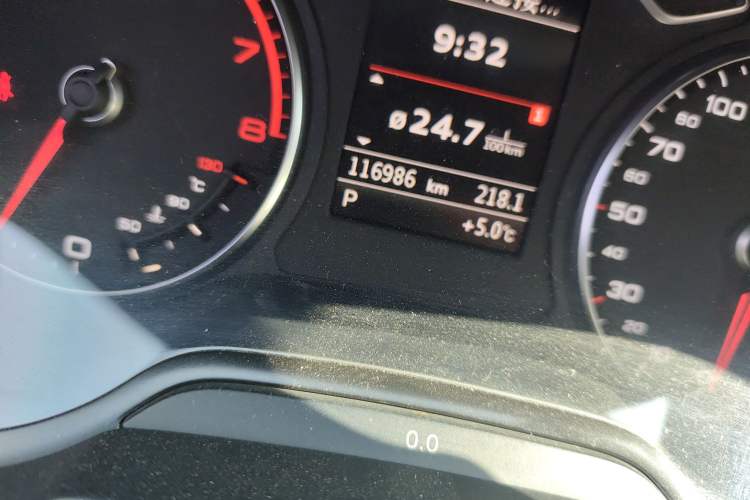 Used Audi A3 2014 Limousine 40 TFSI S line Comfort Model Odometer Close Up