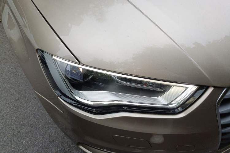 Used Audi A3 2014 Limousine 35 TFSI Automatic Fashion Model Right Front Headlight