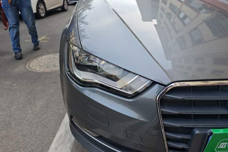 Used Audi A3 2014 Sportback 35 TFSI Automatic Ambition Edition Right Front Headlight