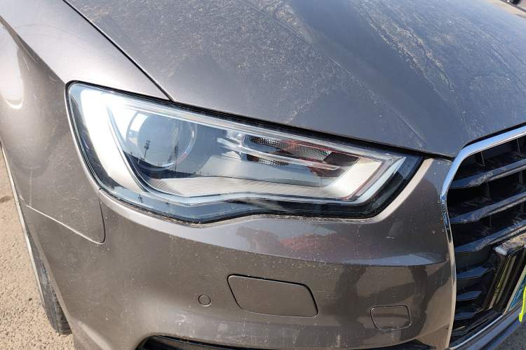 Used Audi A3 2014 Limousine 40 TFSI S line Comfort Model Right Front Headlight