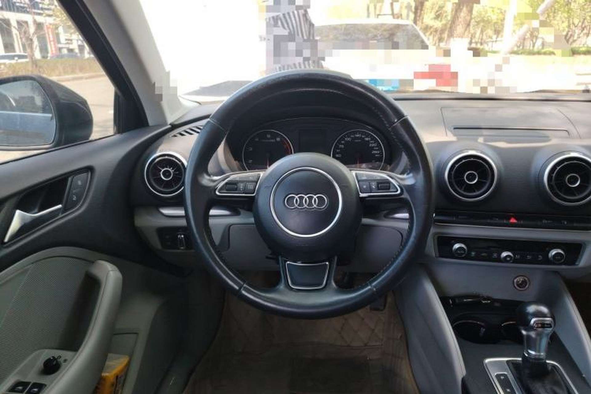 Used Audi A3 2014 Limousine 35 TFSI Automatic Comfort Model Steering Wheel