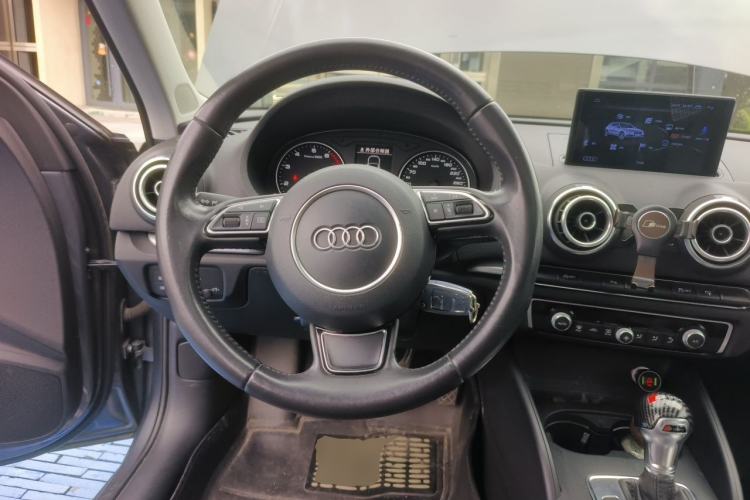Used Audi A3 2014 Sportback 35 TFSI Automatic Comfort Model Steering Wheel