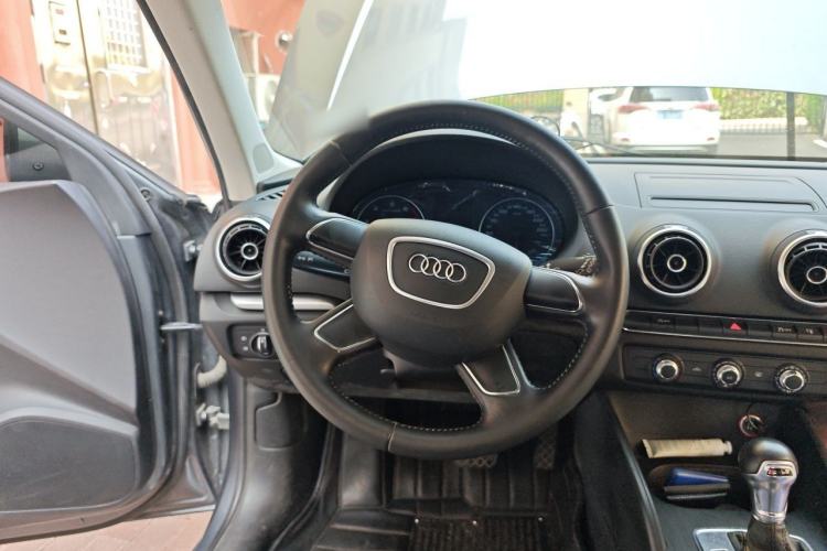 Used Audi A3 2014 Sportback 35 TFSI Automatic Ambition Edition Steering Wheel
