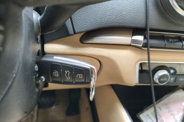 Used Audi A3 2014 Sportback 35 TFSI Automatic Comfort Model Vehicle Key