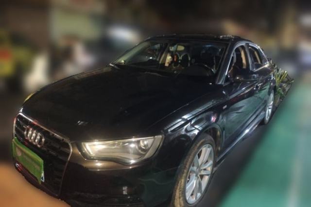 Used Audi A3 2014 Limousine 40 TFSI S line Comfort Model