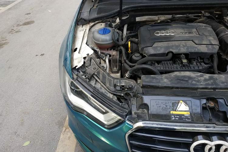 Used Audi A3 2014 Limousine 40 TFSI S line Luxury Model Engine Bay Right