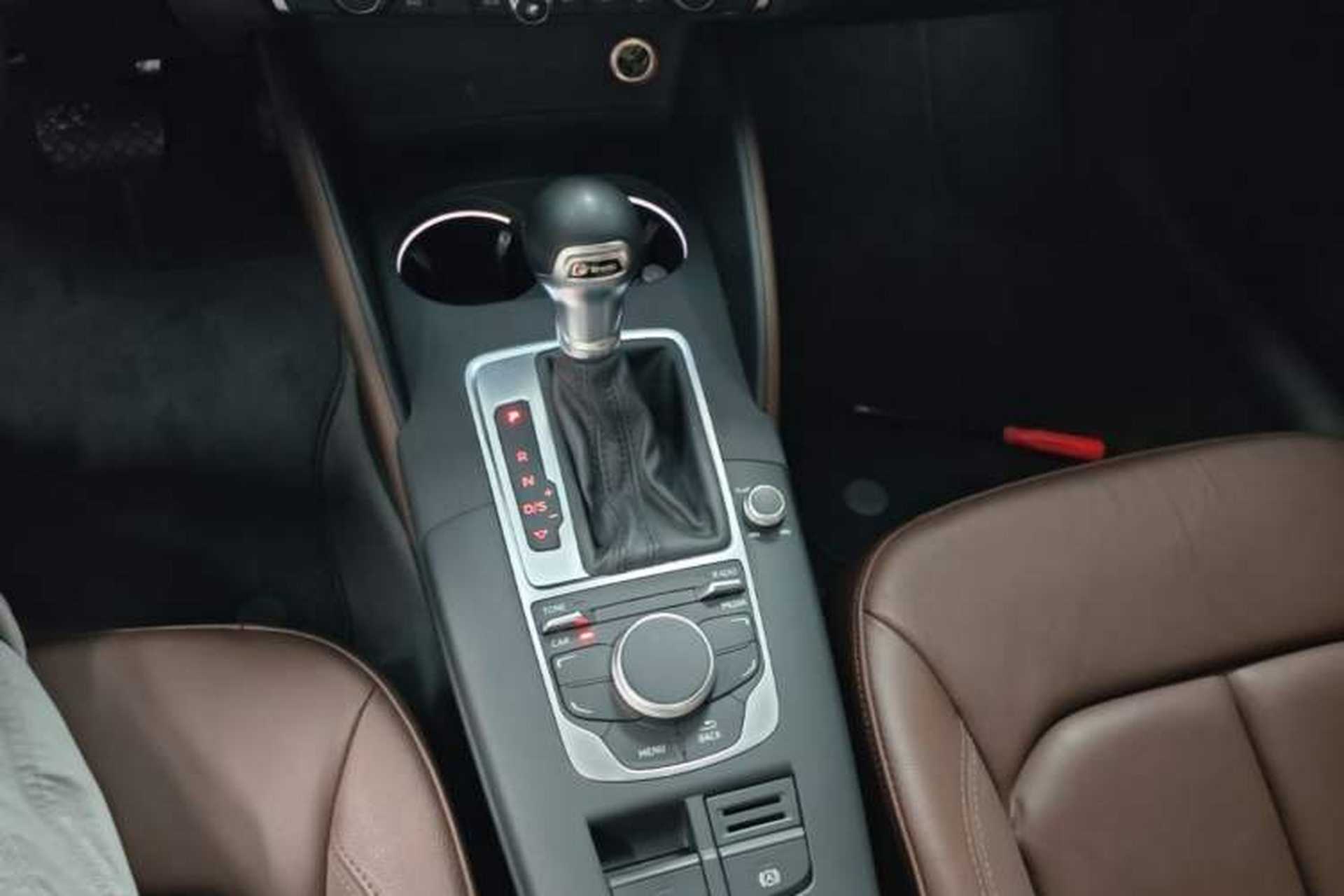Used Audi A3 2014 Limousine 35 TFSI Automatic Comfort Model Gear Lever