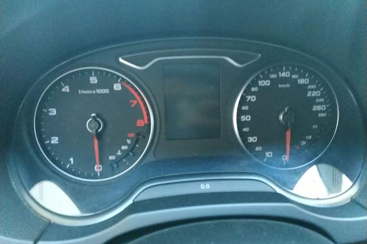 Used Audi A3 2014 Limousine 40 TFSI S line Luxury Model Instrument Cluster