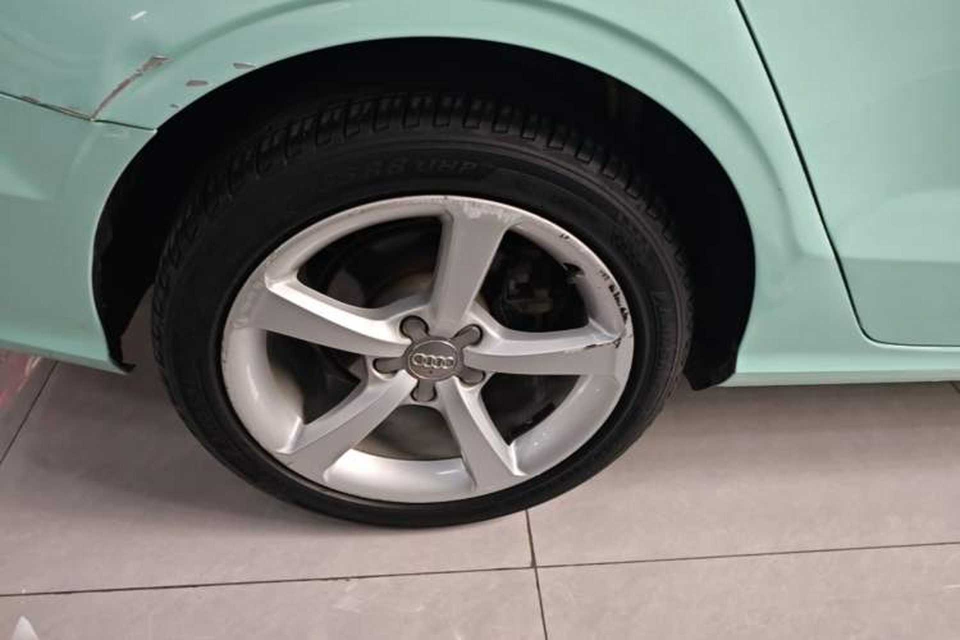 Used Audi A3 2014 Limousine 35 TFSI Automatic Comfort Model Right Rear Wheel Hub