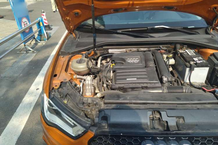 Used Audi A3 2014 Sportback 35 TFSI Automatic Comfort Model Engine Bay Right