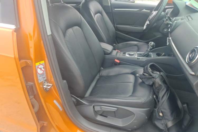 Used Audi A3 2014 Sportback 35 TFSI Automatic Ambition Edition Right Front Seat