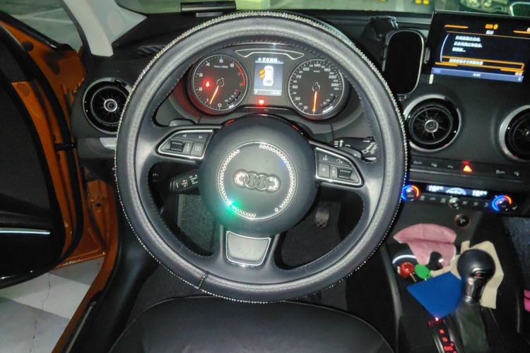 Used Audi A3 2014 Sportback 35 TFSI Automatic Luxury Model Steering Wheel