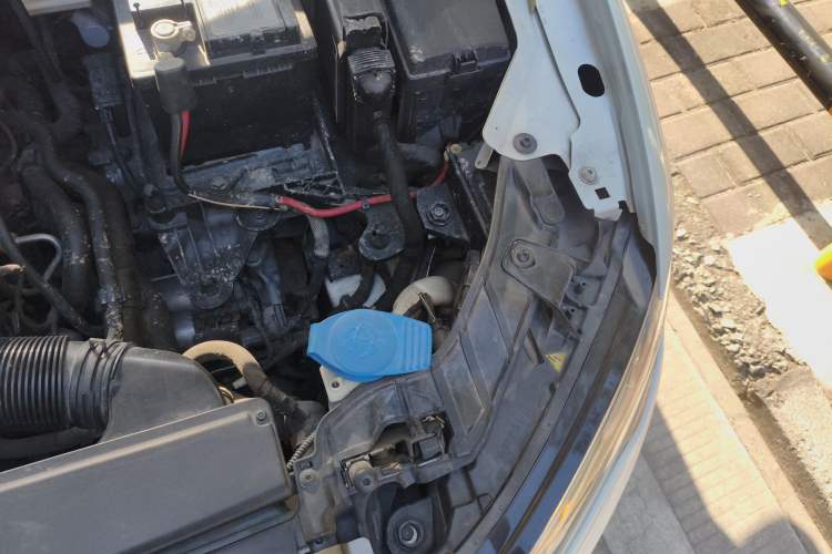 Used Audi A3 2014 Sportback 35 TFSI Automatic Comfort Model Engine Bay Left