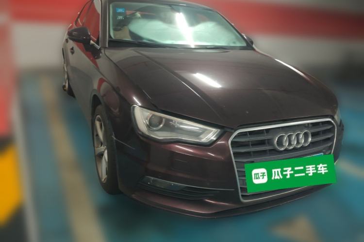 Used Audi A3 2014 Limousine 35 TFSI Automatic Comfort Model Front Right 45 Deg
