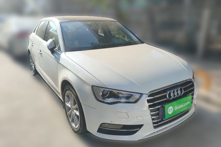 Used Audi A3 2014 Sportback 35 TFSI Automatic Comfort Model Front Right 45 Deg