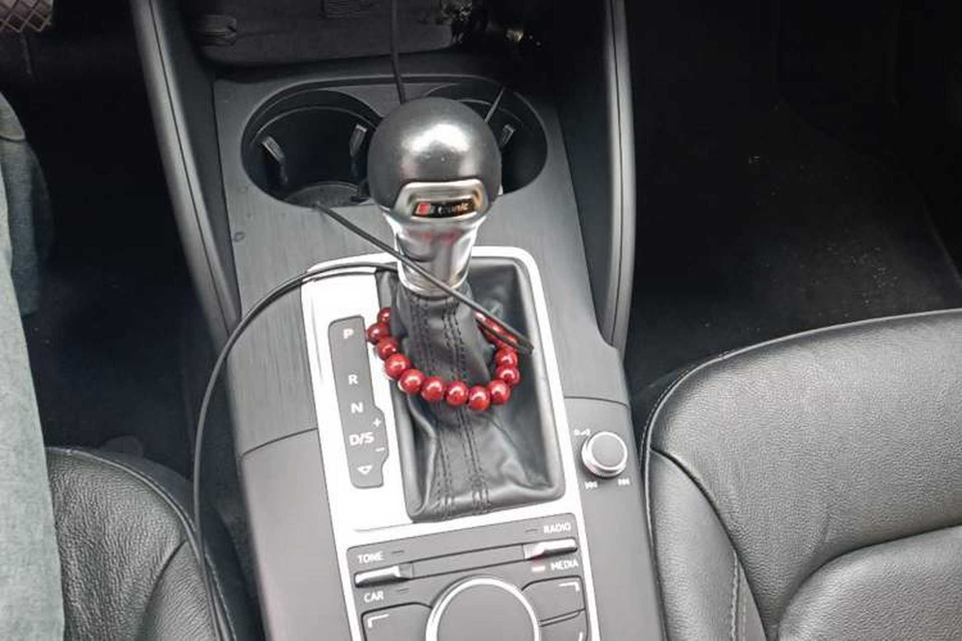 Used Audi A3 2014 Limousine 35 TFSI Automatic Comfort Model Gear Lever