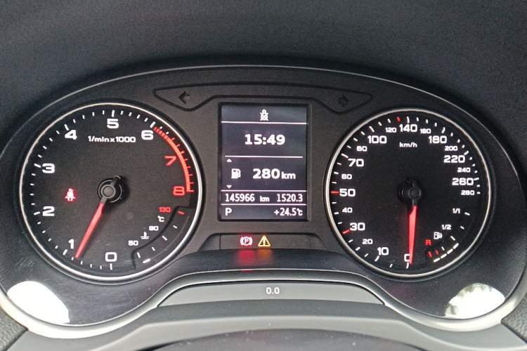 Used Audi A3 2014 Limousine 35 TFSI Automatic Comfort Model Instrument Cluster