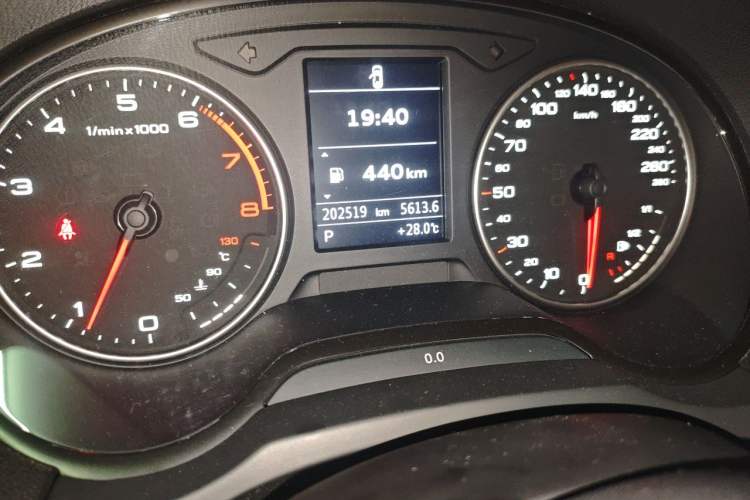 Used Audi A3 2014 Limousine 35 TFSI Automatic Comfort Model Odometer Close Up