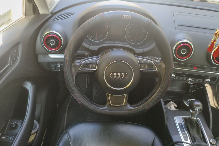 Used Audi A3 2014 Sportback 35 TFSI Automatic Comfort Model Steering Wheel